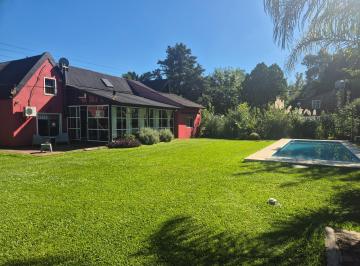 Casa · 220m² · 3 Ambientes · 7 Cocheras · Descanso o Inversión