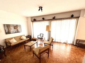 Departamento de 4 ambientes, Palermo · Alquiler 4 Amb con Dependencia. 2 Balcones. Las Cañitas