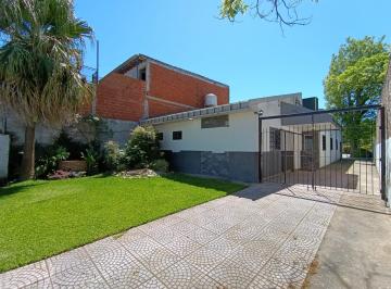 Casa de 3 ambientes, Tigre · Ideal Para Eventos Religiosos, Fiestas, Y/o Galpón.