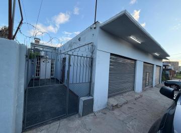 Casa · 126m² · 3 Ambientes · 1 Cochera · Casa 3 Ambientes + Locales Comerciales Ingenieros Allan