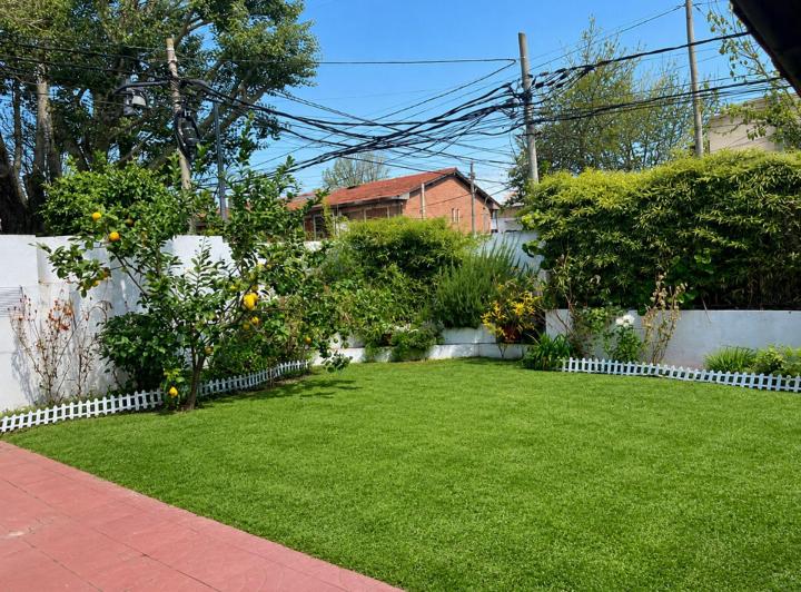 Casa · 90m² · 3 Ambientes · 2 Cocheras