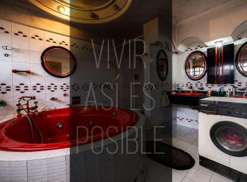 Casa · 700m² · 5 Ambientes · 7 Cocheras · Casa 5 Ambientes Venta Parque Chacabuco