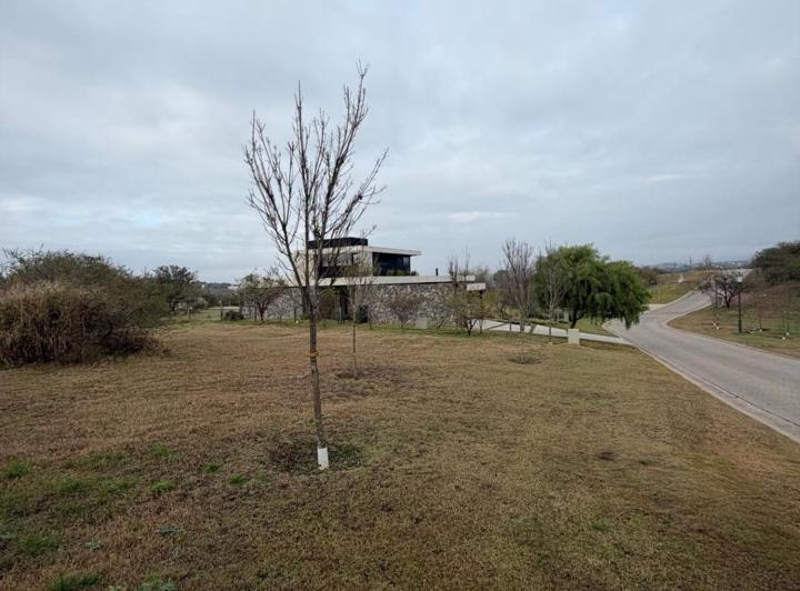 Terreno · 1844m²