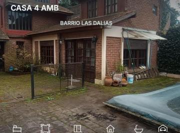 Casa · 4 Ambientes · 3 Cocheras · Casa en Las Dalias