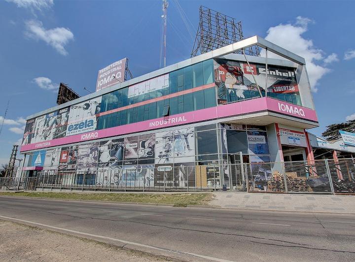 Oficina comercial · 335m²