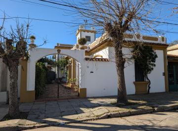 Casa de 3 ambientes, San Pedro · Casa con Gran Personalidad en Venta en San Pedro, Buenos Aires