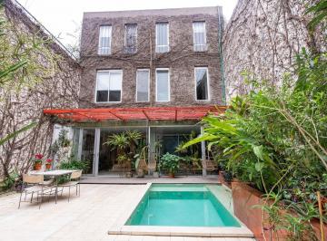 Casa · 390m² · 6 Ambientes · 1 Cochera · Casa en Venta Palermo, 5 Amb con Pileta, Cochera y Home Office