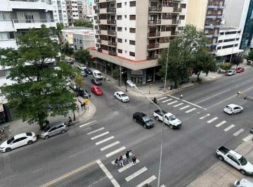 Departamento · 45m² · 2 Ambientes · Venta Departamento 2 Amb con Balcón a La Calle Sobre Av Independencia