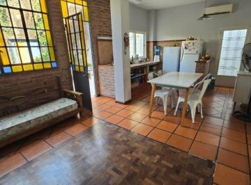Casa · 172m² · 6 Ambientes · 1 Cochera · Venta en Bloque – 2 Casas Independientes en Lote Propio con Pileta - Hurlingham