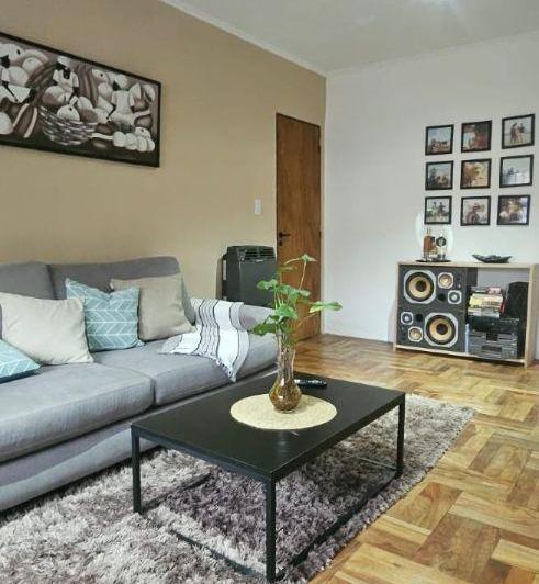 Casa · 90m² · 4 Ambientes · 1 Cochera