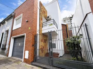 Casa · 369m² · 8 Ambientes · 2 Cocheras · Casa 8 Amb en Almagro Venta Cochera Fondo Jardín