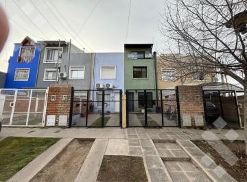 PH · 155m² · 5 Ambientes · 1 Cochera · Venta PH de 4 Dorm. - B° Manuel Belgrano, Neuquen Capital