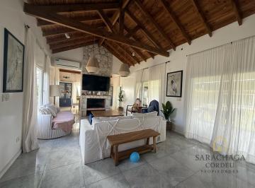 Casa · 5 Ambientes · 1 Cochera · Casa - San Matias