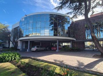 Oficina comercial · 50m² · 1 Cochera · Oficina en Alquiler con Cochera en San Isidro