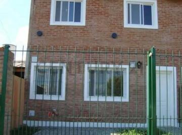 Oficina comercial · 82m² · 3 Ambientes · 1 Cochera · Venta Duplex 3 Ambientes Moderno en Escobar