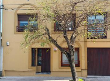 PH · 110m² · 4 Ambientes · 1 Cochera · Venta de PH de 4 Amb con Patio y Cochera