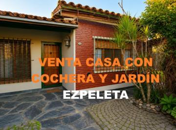 Casa · 157m² · 4 Ambientes · 1 Cochera · Venta Casa 4 Amb C/ Parque y Cochera en Ezpeleta