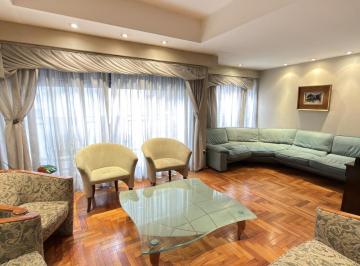 Departamento · 103m² · 4 Ambientes · Atractivo Semi Piso en Palermo! Piso Alto con Balcon Al Frente! Cochera Cubierta y Baulera.
