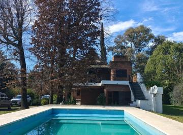 Quinta vacacional · 200m² · 6 Ambientes · 7 Cocheras · Quinta en Venta S/4 Lotes 2800 m², Tortuguitas, Malvinas Arg.