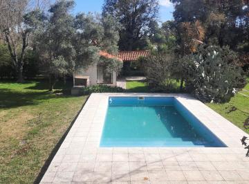 Quinta vacacional · 200m² · 6 Ambientes · 7 Cocheras · Quinta en Venta S/4 Lotes 2800 m², Tortuguitas, Malvinas Arg.