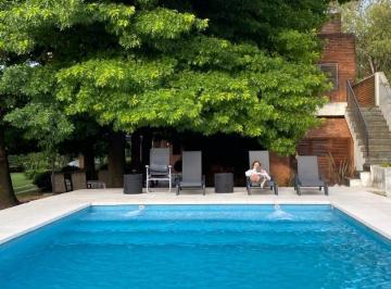Quinta vacacional · 200m² · 6 Ambientes · 7 Cocheras · Quinta en Venta S/4 Lotes 2800 m², Tortuguitas, Malvinas Arg.