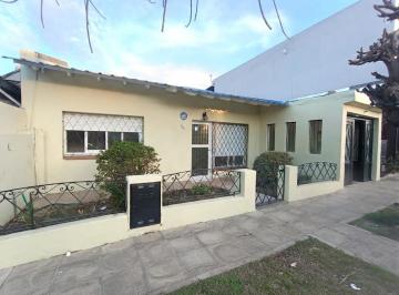 Casa · 100m² · 3 Ambientes · 3 Cocheras · Alquiler Casa Ituzaingo