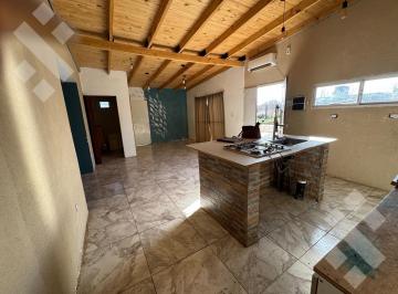 Casa · 80m² · 3 Ambientes · Venta Casa 2 Dorm Fernandez Oro