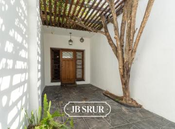 Casa · 243m² · 5 Ambientes · 2 Cocheras · Casa en Venta de 3 Dorm. en Barrio Jardin Apto Credito