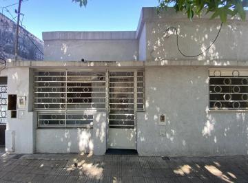 PH · 59m² · 3 Ambientes · Venta Casa de un Dormitorio en Barrio Parque y Hospitales