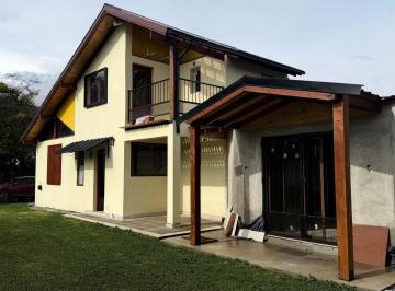 Casa · 100m² · 2 Ambientes · 2 Cocheras · Casa a Estrenar en El Bolson