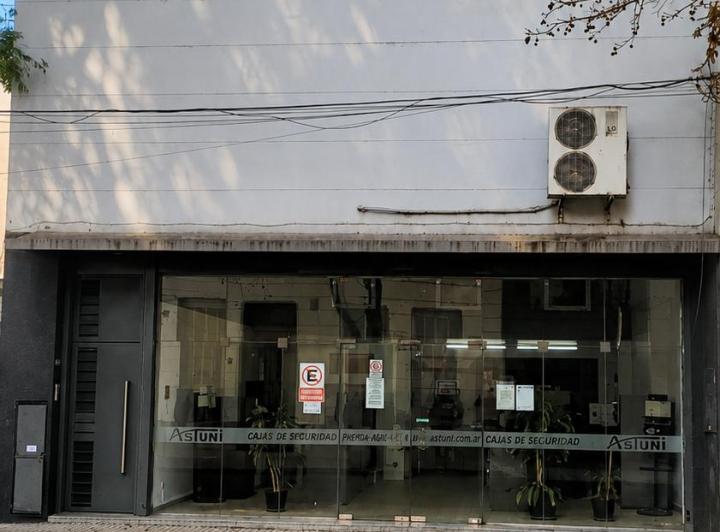Local comercial · 100m² · 2 Ambientes