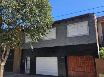 Departamento · 60m² · 1 Dormitorio · 1 Cochera · Dlos Aromos 170, Reciclado Nuevo, 1 Dormitorio C/ Garage o Local, Patio con Asadorepartamento