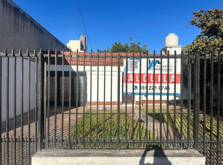 Casa · 80m² · 5 Cocheras
