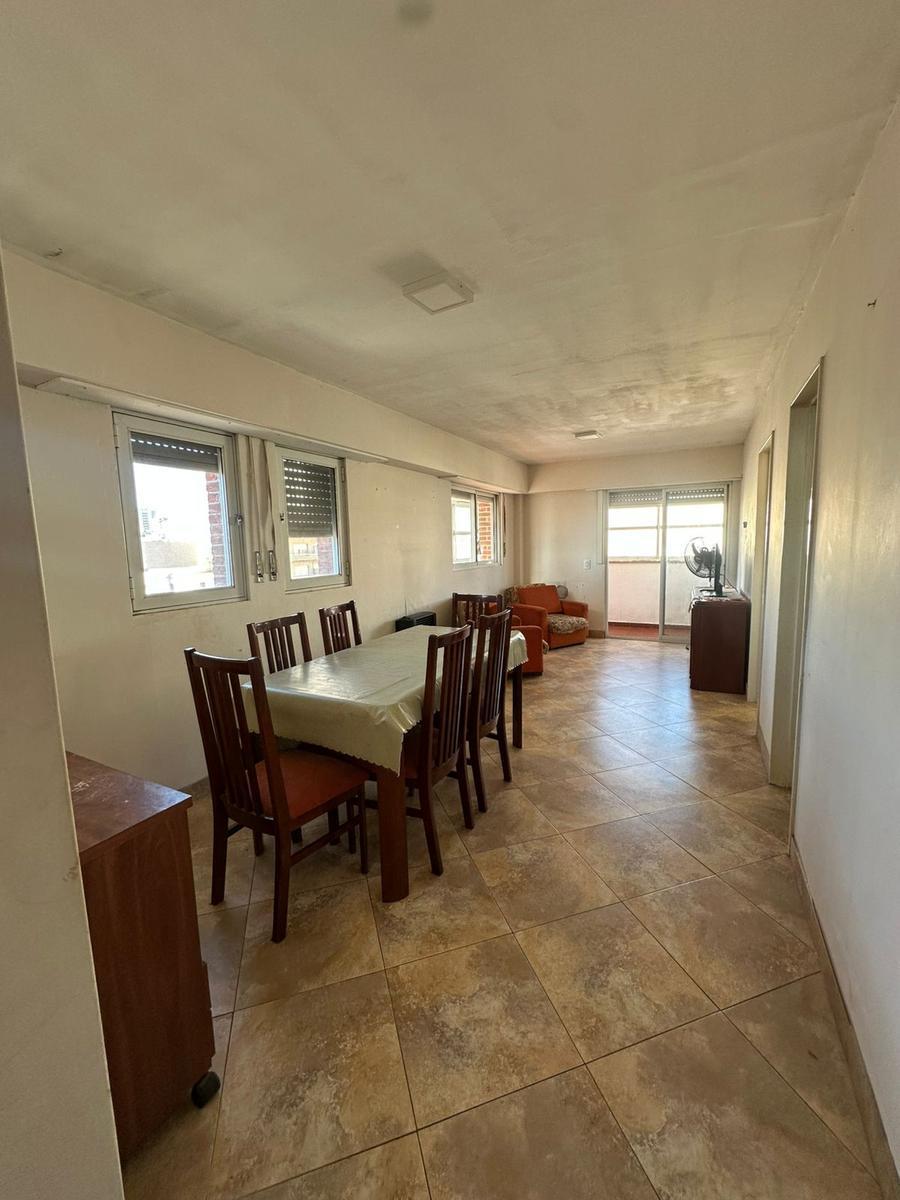 Departamento de 2 ambientes amoblado en La Perla