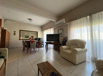 Casa · 380m² · 5 Ambientes · 2 Cocheras · Casa en Venta Balvanera Limite Almagro