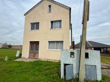 Casa de 4 ambientes, Ezeiza · 4 Ambientes en Venta – Altos de Canning