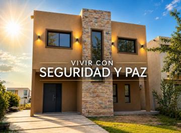 Casa · 90m² · 4 Ambientes · 1 Cochera · Venta Casa 4 Ambientes Barrio Laguna Azul