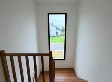 Casa · 180m² · 5 Ambientes · 4 Cocheras · Casa en Alquiler en Araucarias Puertos
