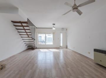 Casa · 164m² · 4 Ambientes · 1 Cochera · Venta - Casa Tres Dorm. - Barrio Refineria
