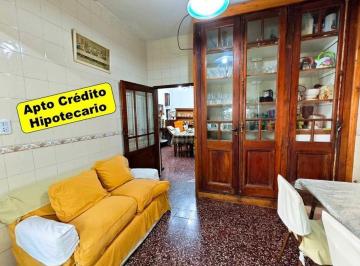 PH · 130m² · 3 Ambientes · 1 Cochera · Venta PH de 3 Ambientes en Isidro Casanova