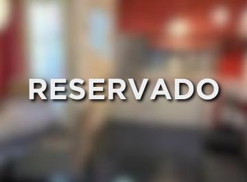 Departamento · 40m² · 2 Ambientes · Frente a Playa Las Toscas - Zona Hermitage - Reciclado con Patio