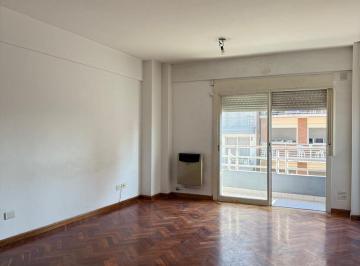 Departamento de 2 ambientes, Flores · Departamento en Venta de 2 Ambientes con Balcón Cerca del Subte en Caballito Flores