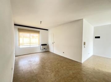 Departamento en Alquiler de 3 ambientes · Ph/depto 3 Amb Saavedra – Último Piso, Sin Vecinos Arriba, 2 Baños y Balcón