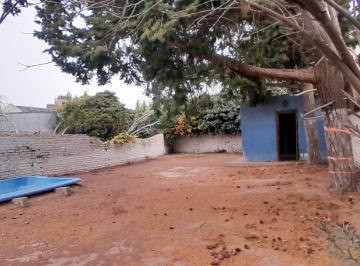Terreno · 400m² · 4 Dormitorios · 2 Cocheras · Casa en Venta Apto Desarrollo