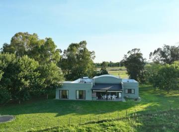 Campo · 240m² · 5 Dormitorios · Chacra en El Chaja