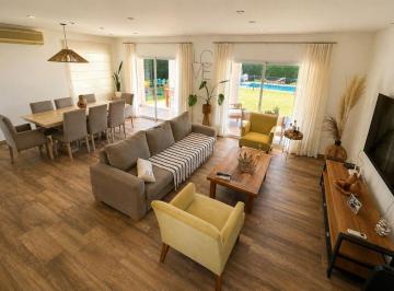 Casa de 4 ambientes, Escobar · Venta Casa de 4 Ambientes con Dependencia en Haras Santa Maria Los Eucaliptos