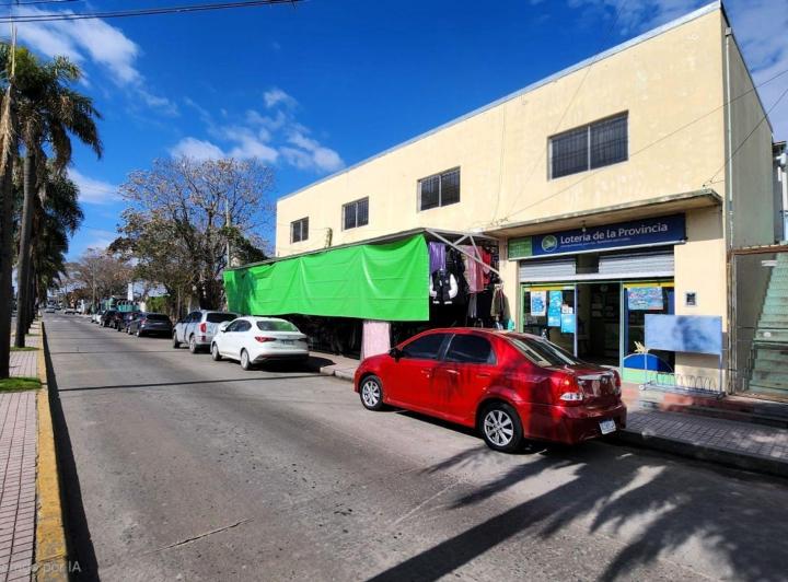 Local comercial · 156m²
