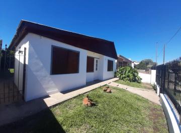 Casa de 3 ambientes, La Calera · Alquilo Casa 2 Dorm. - B° Stoecklin - La Calera