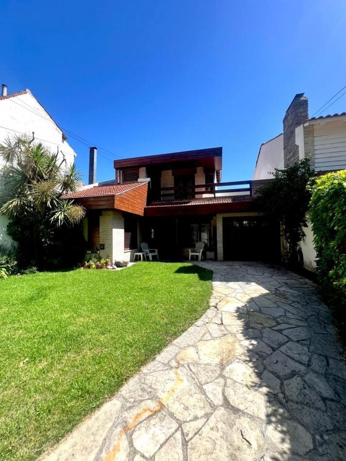 Chalet 4 amb, 148m² en Playa Grande con 2 cocheras