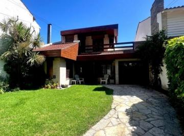 Casa · 148m² · 4 Ambientes · 2 Cocheras · Venta| Chalet| 4 Ambientes| Playa Grande